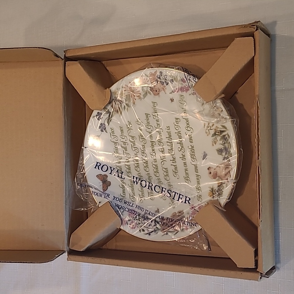 Royal Worcester A Child's Blessing collector plate